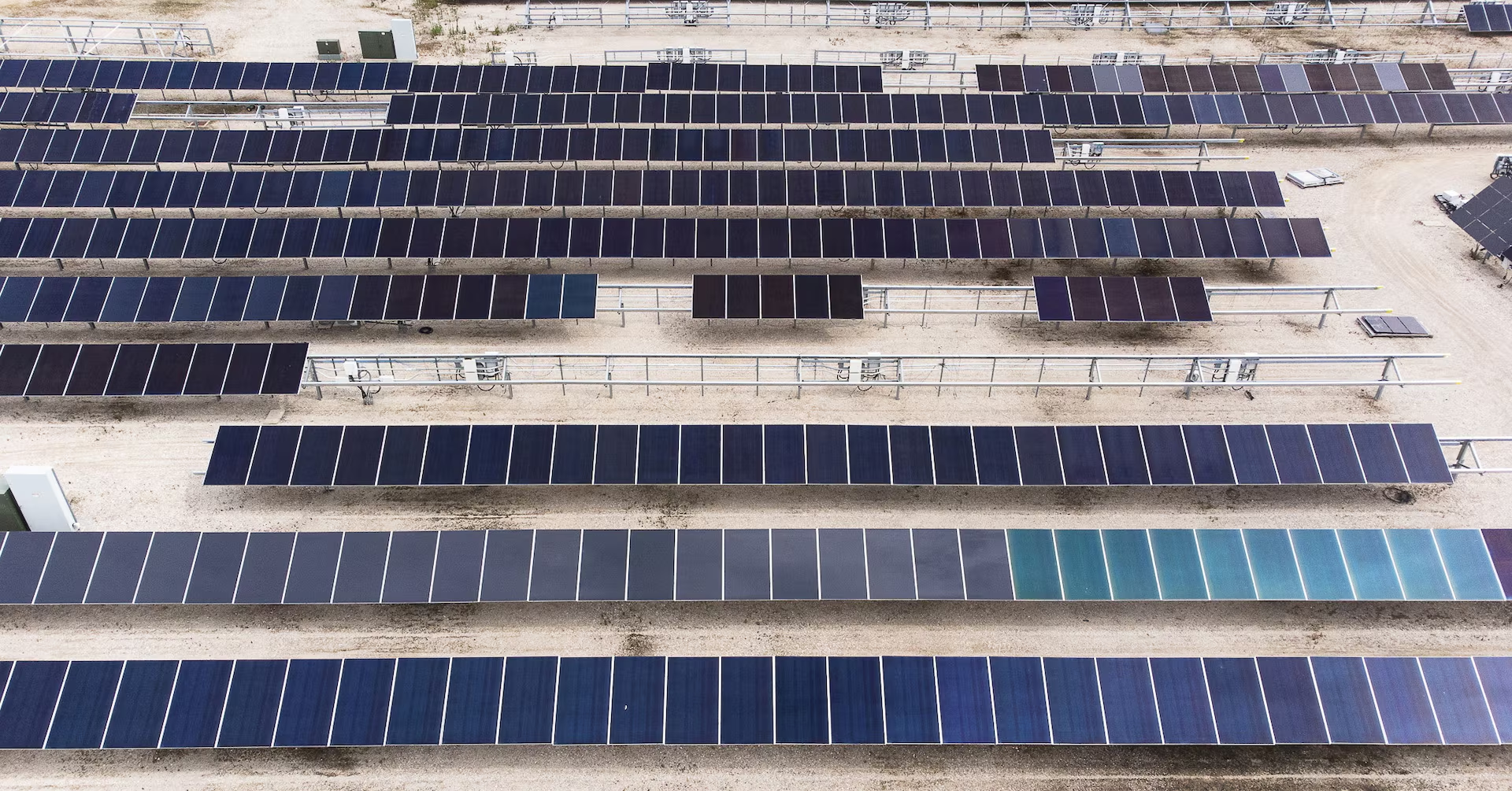 सौर कंपनियों के शेयर गिरने का ग्राफ