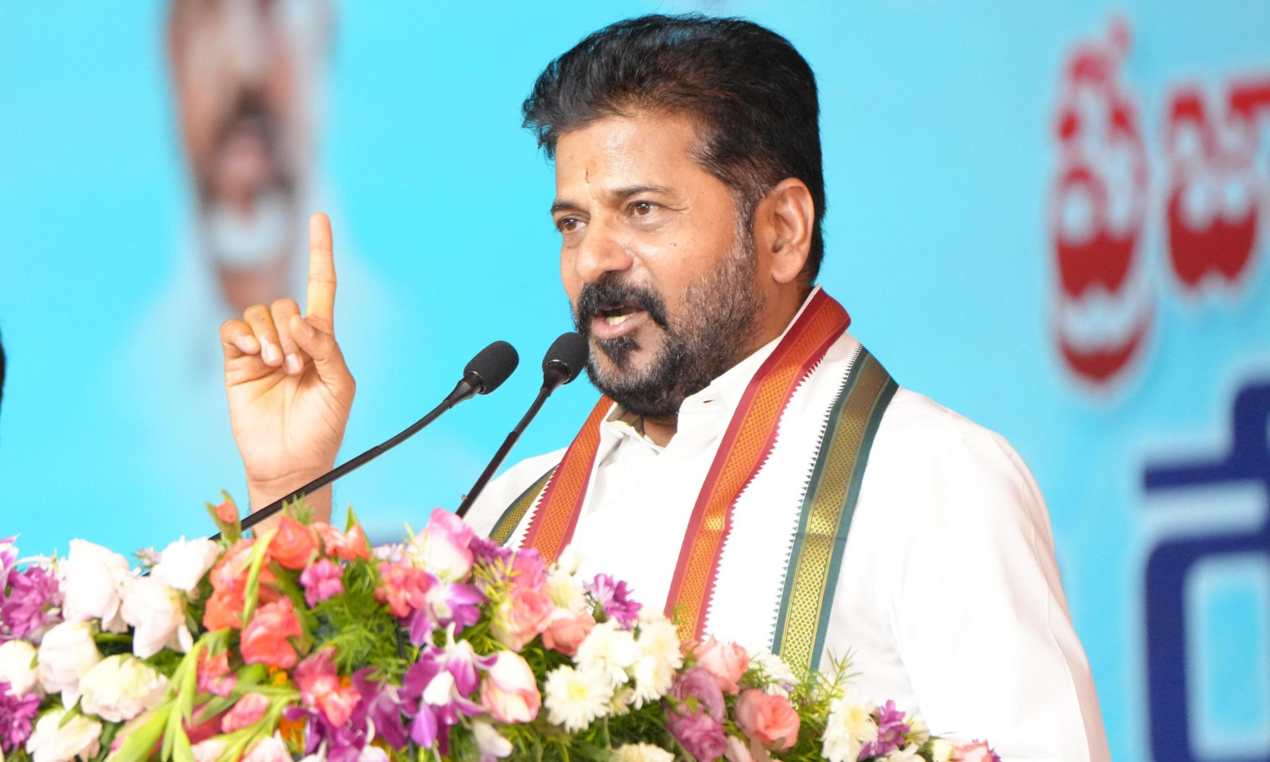 तेलंगाना के मुख्यमंत्री रेवंत रेड्डी ने केंद्र सरकार पर निशाना साधते