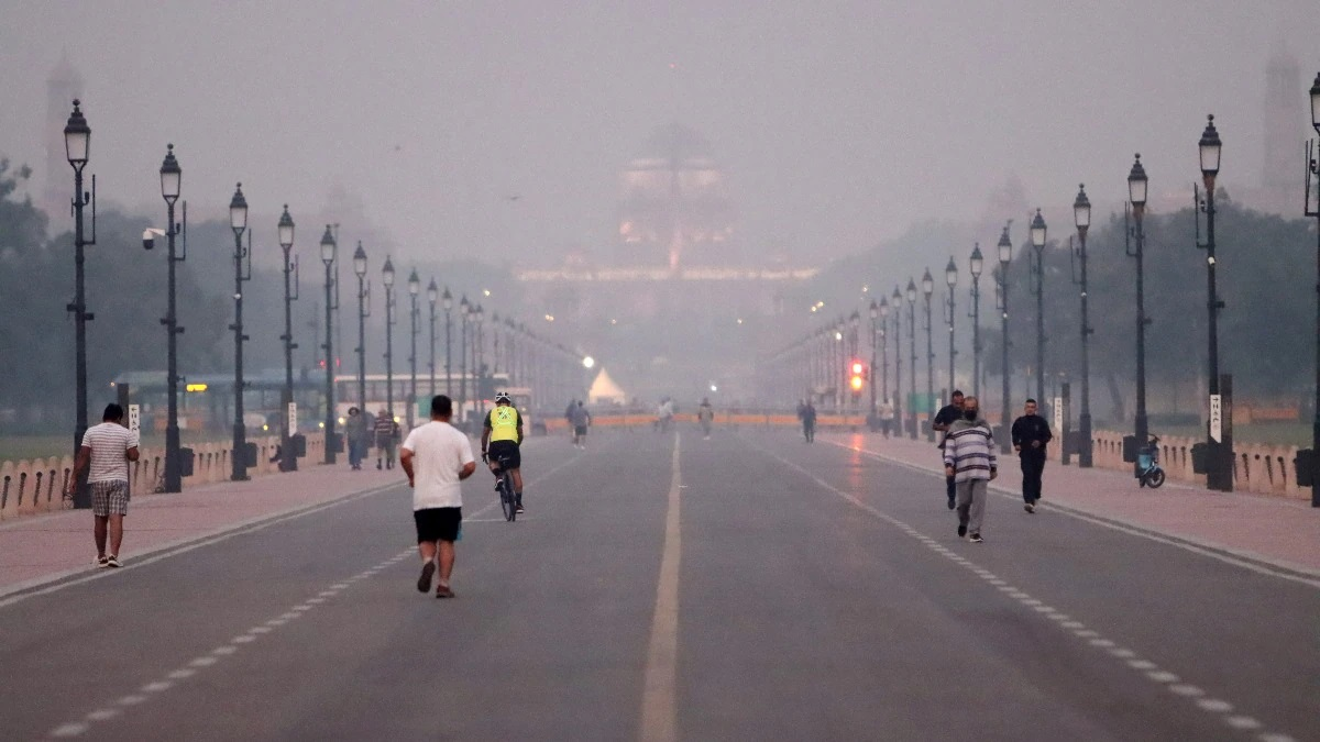 दिल्ली मौसम अपडेट: तापमान बढ़ा, AQI खराब श्रेणी में