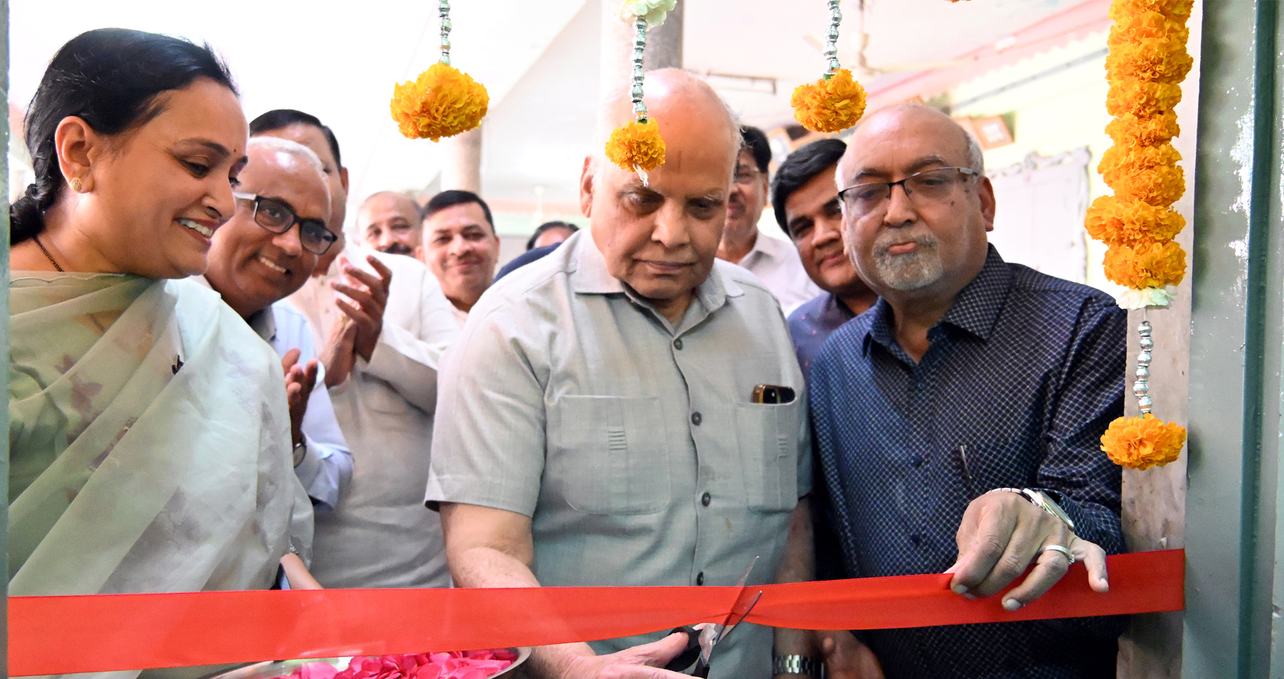 महेश फाउंडेशन के नए मेडिकल सेंटर का उद्घाटन