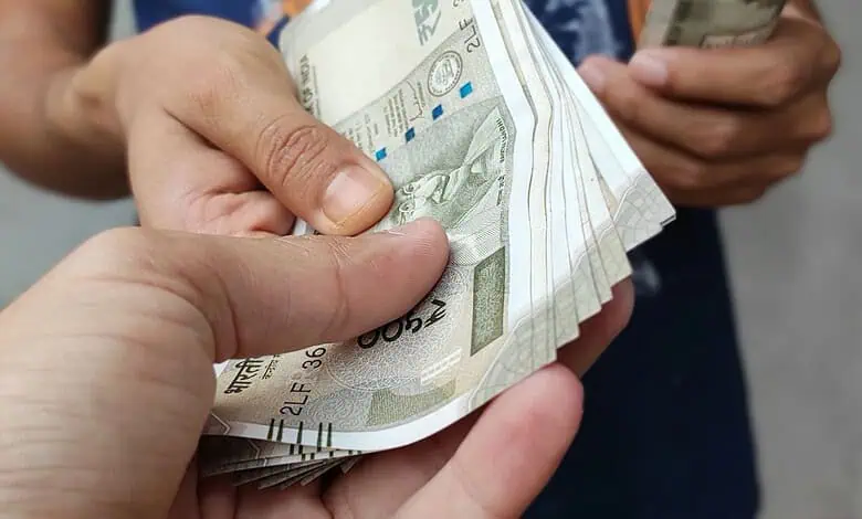 8 अधिकारियों को भ्रष्टाचार आरोपों में निलंबित किया गया