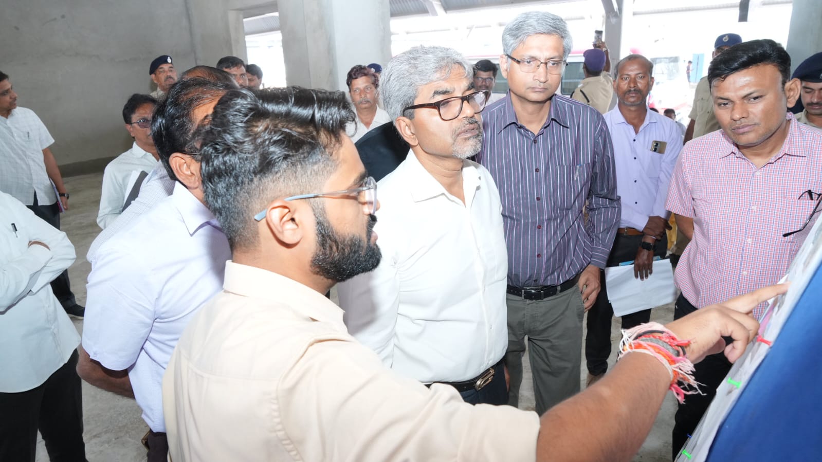 महाप्रबंधक ने काचीगुड़ा रेलवे स्टेशन और यादाद्रि खंड का निरीक्षण किया