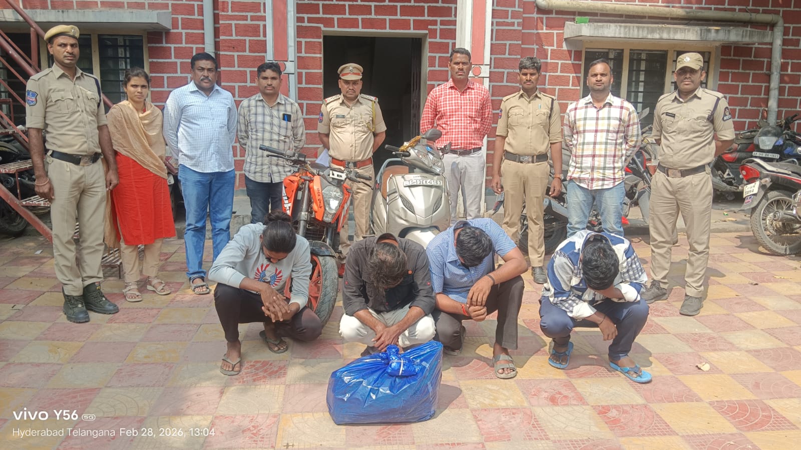 एसटीएफ ने हैदराबाद में ड्रग्स तस्करी का भंडाफोड़ किया