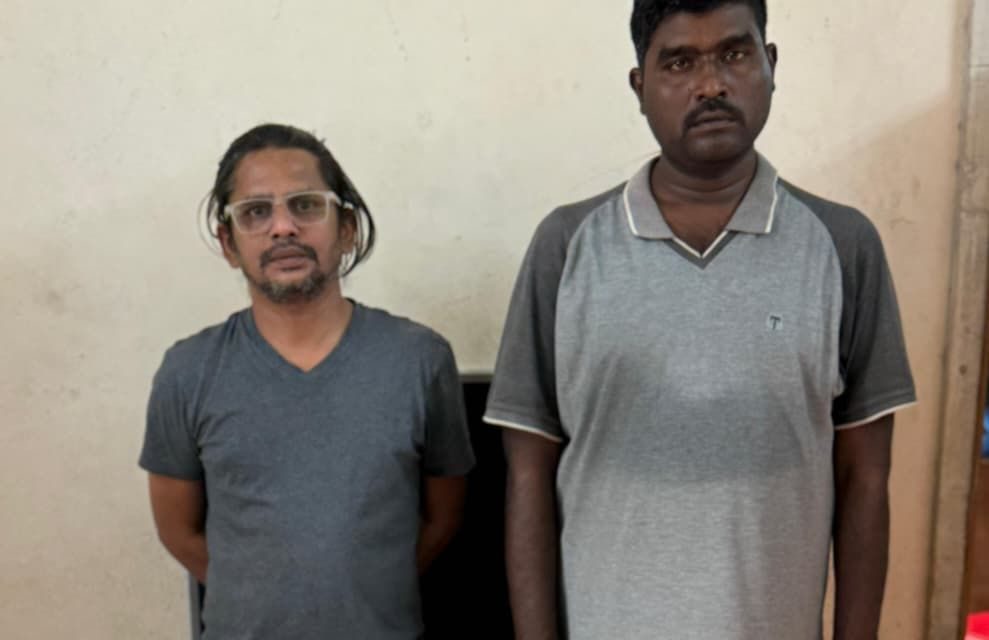 हैदराबाद पुलिस ने हशीश ऑयल तस्करों को गिरफ्तार किया