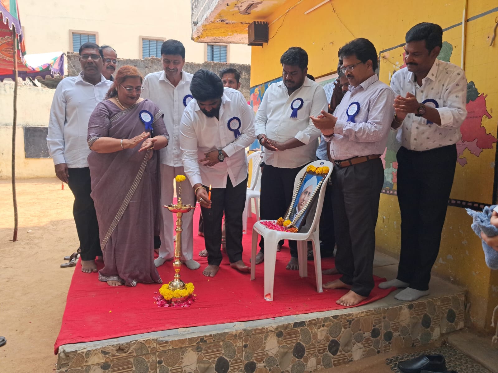 बच्चों ने विज्ञान और कला में अपनी प्रतिभा का प्रदर्शन किया