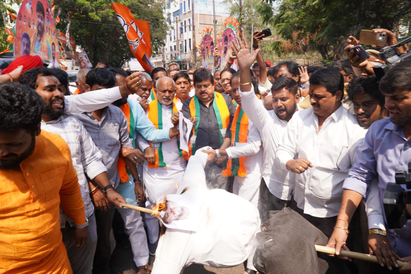 रामचंदर राव कांग्रेस पर आरोप लगाते हुए