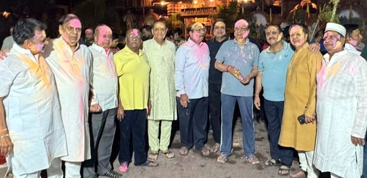 जगन्नाथ मंदिर में होलिका दहन का दृश्य