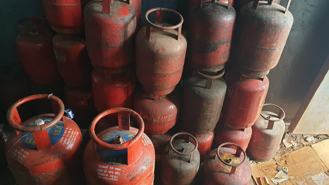 एलपीजी अनियमितता पर महाराष्ट्र में कार्रवाई, 18 गिरफ्तार