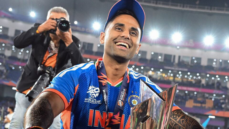 सूर्यकुमार यादव मैदान में टी20 विश्व कप के दौरान