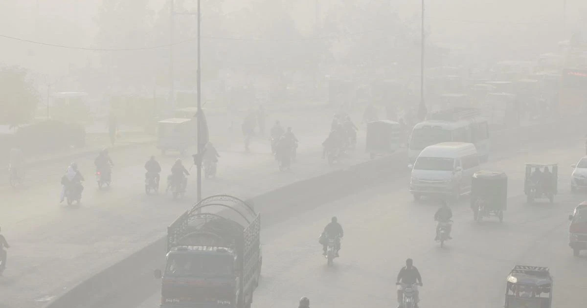 विश्व वायु रिपोर्ट: पाकिस्तान सबसे प्रदूषित, भारत छठे स्थान पर