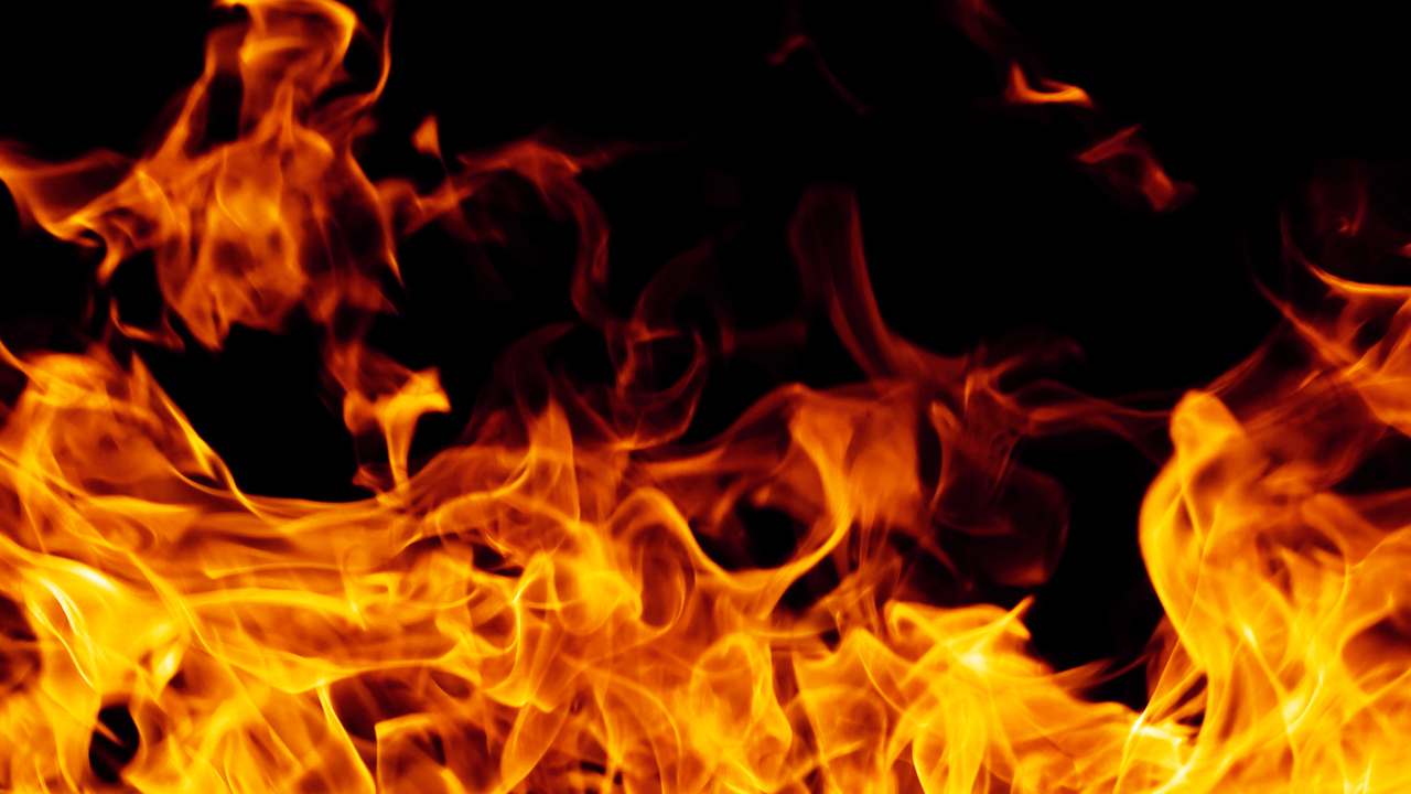 एडयार अग्निकांड में मुआवजे पर सहमति के बाद विरोध प्रदर्शन समाप्त।