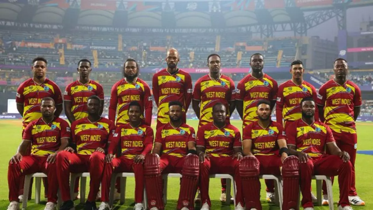 घर लौटने के लिए वेस्टइंडीज टीम की चार्टर्ड उड़ान