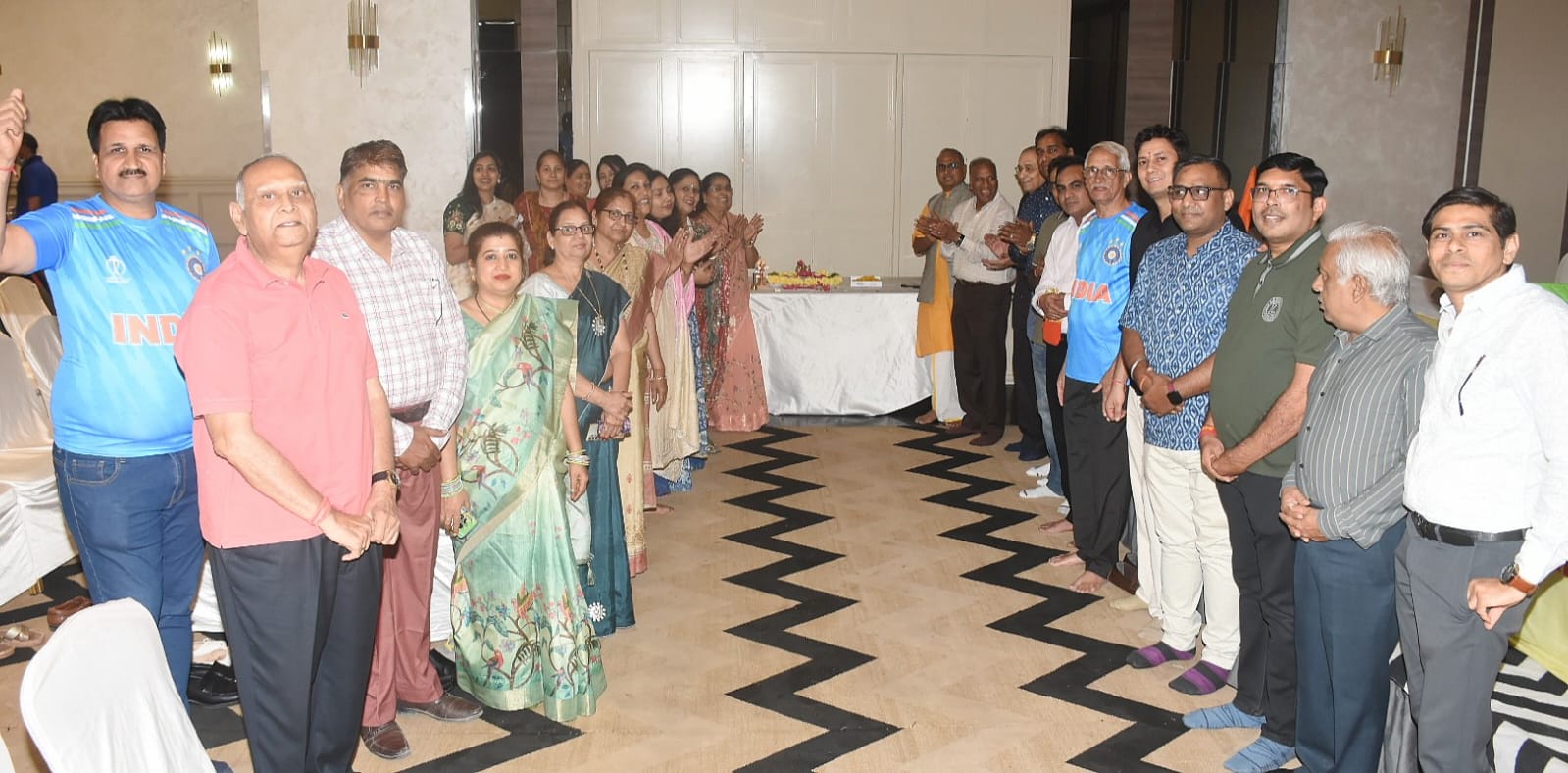 सदस्यों ने सिकंदराबाद में होली मिलन कार्निवाल में भाग लिया