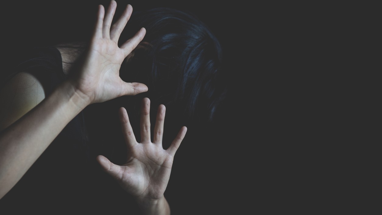 जेड़चर्ला में युवती पर सामूहिक बलात्कार की घटना