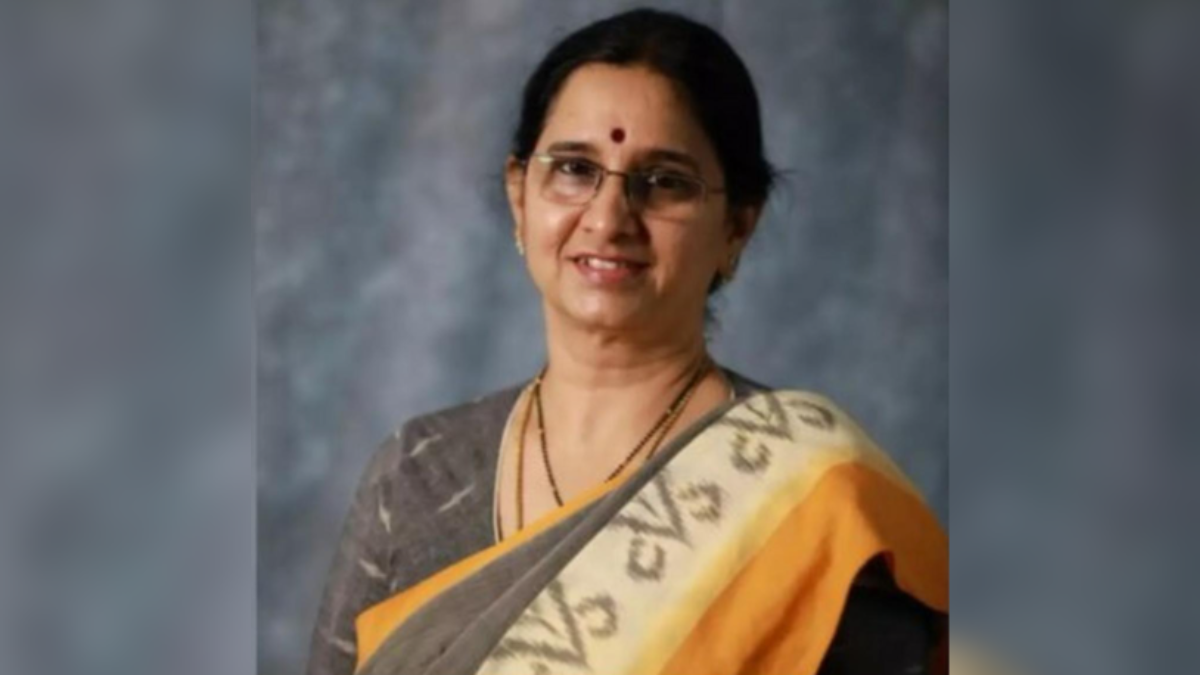 प्रो. जे. अनुराधा हैदराबाद विश्वविद्यालय में कार्यवाहक कुलपति