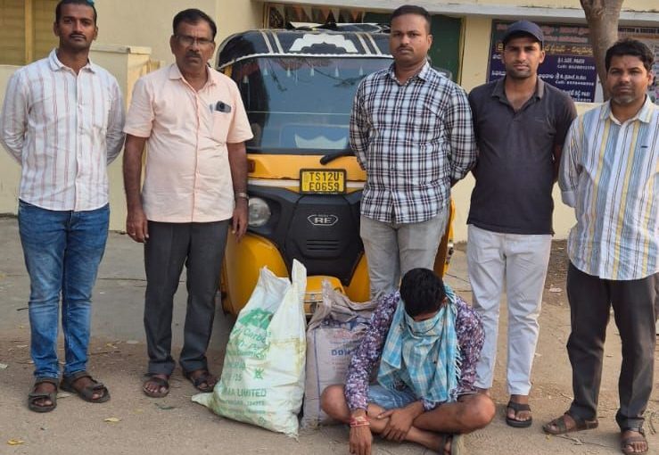 कच्ची शराब सामग्री के साथ आरोपी की गिरफ्तारी