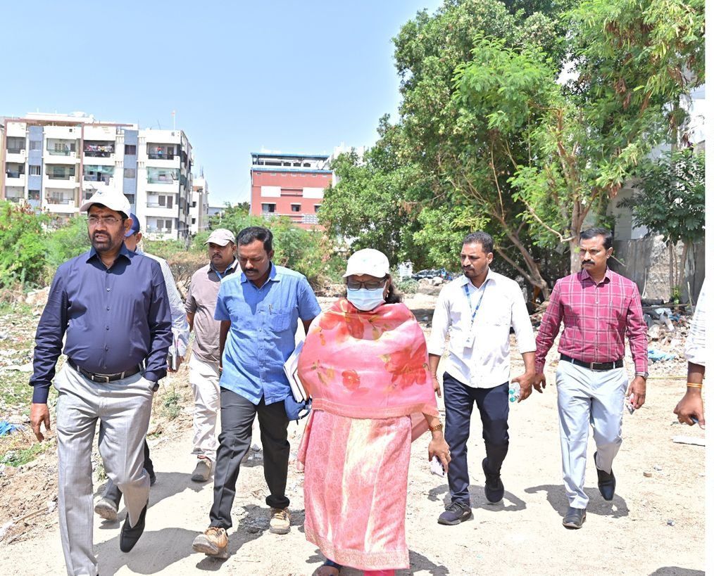 हैदराबाद में नेकनामपुर एसटीपी निर्माण का निरीक्षण